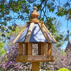 Dovesdale 190cm, handcrafted from Swedish redwood, heavy duty cross base.