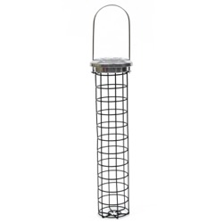 This sturdy feeder features an easy to open lid and a removable base that ensures the feeder is easy to refill & clean.