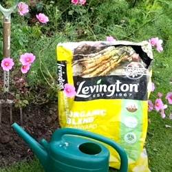 Levington Farm Manure 50 Litre